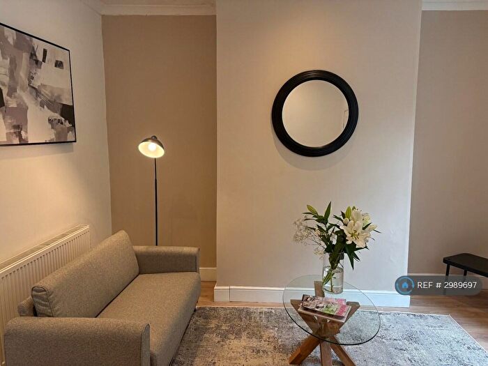 3 Bedroom End Of Terrace House To Rent In Croft Lane, Bury, BL9