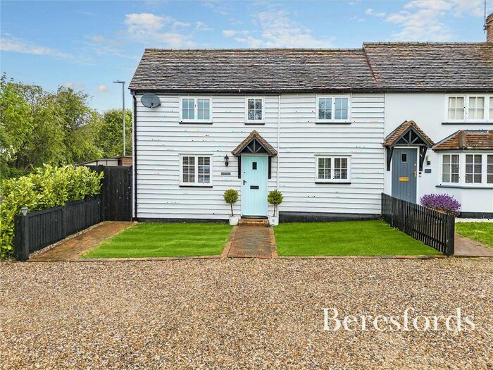 2 Bedroom Semi-Detached House For Sale In Braintree Road, Dunmow, CM6