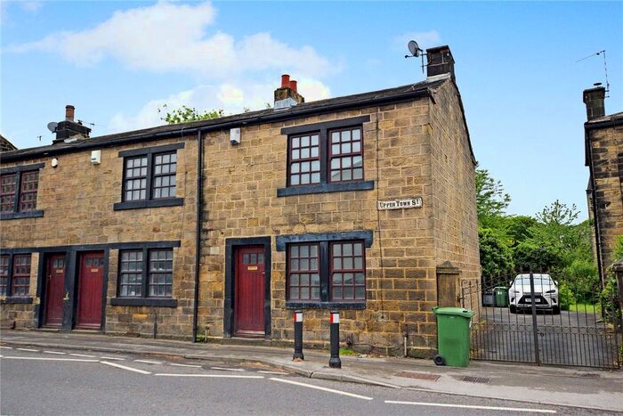 2 Bedroom Detached House To Rent In Upper Town Street, Bramley, Leeds, West Yorkshire, LS13