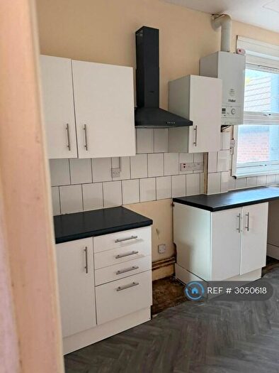 2 Bedroom Flat To Rent In Grange Road, London, E13