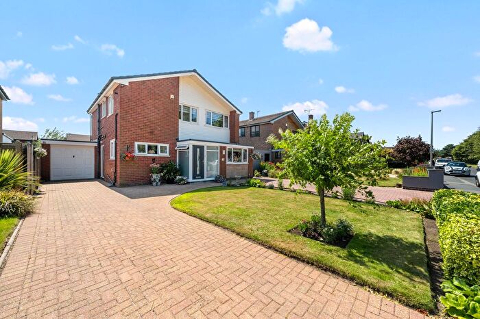 4 Bedroom Detached House For Sale In Oakwood Drive, Leigh, WN7