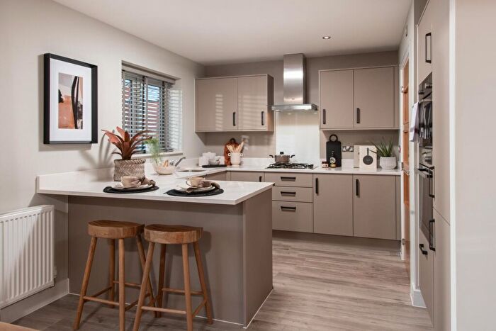 4 Bedroom Detached House For Sale In Stirling Road, Midway, Swadlincote, DE11