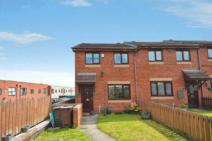 3 Bedroom House For Sale In Old School Drive, Sheffield, S5