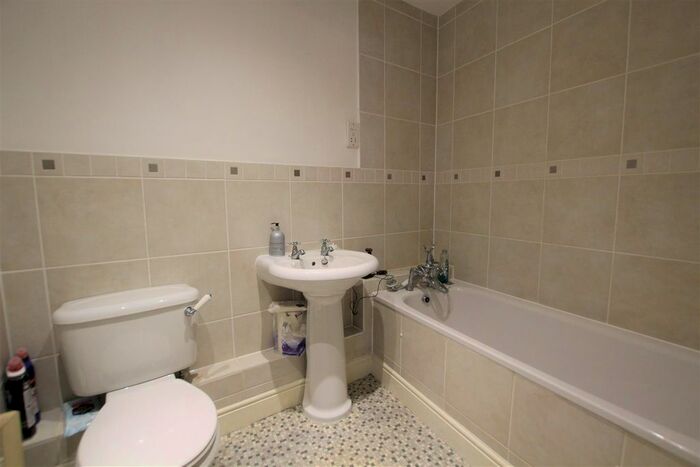 2 Bedroom Property To Rent In Osborne Heights, Warley, Brentwood, CM14