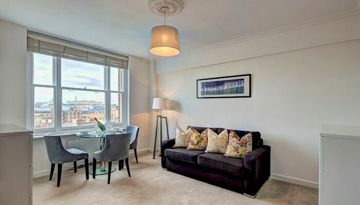 1 Bedroom Flat To Rent In Hill Street, London, W1J
