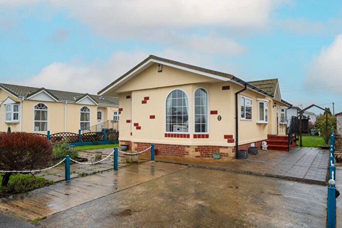 2 Bedroom Park Home For Sale In Bilton Lane, Harrogate, HG1