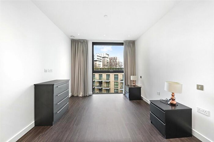 2 Bedroom Apartment To Rent In Goodman's Fields, Aldgate, London, E1