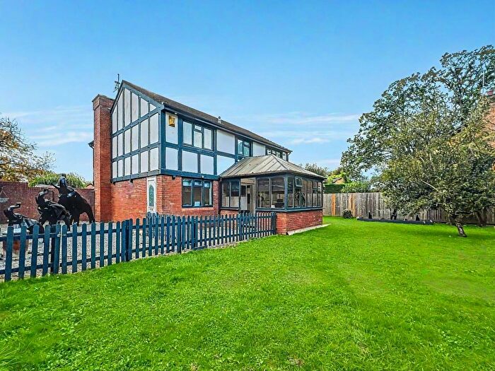 4 Bedroom Detached House For Sale In Tynewydd Drive, Castleton, Cardiff, CF3