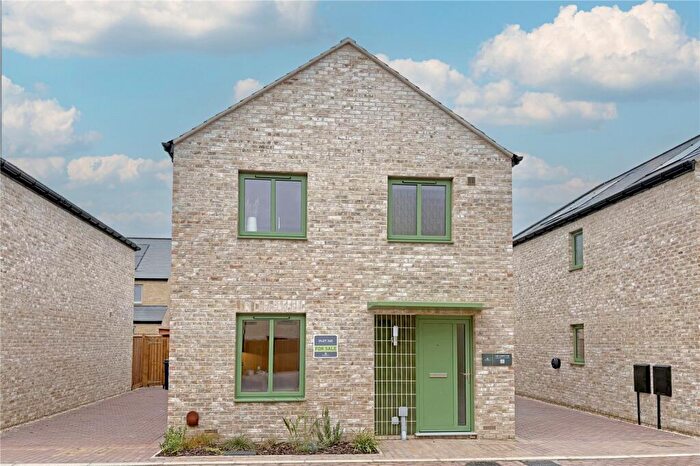 3 Bedroom Detached House For Sale In Darwin Green, Cambridge, CB3