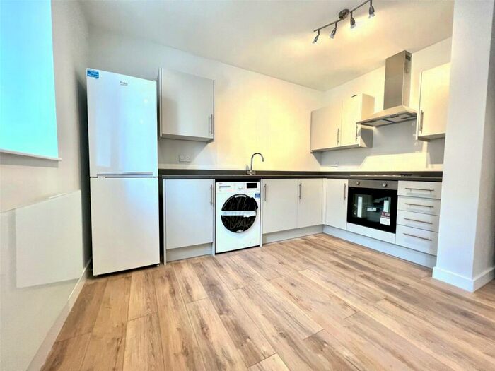 1 Bedroom Flat To Rent In High Street, Ramsgate, Kent, CT11