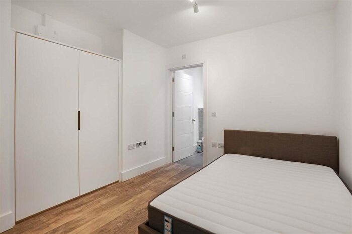 Studio To Rent In Langley Park Road, Sutton, SM2