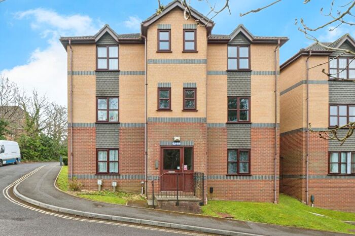 1 Bedroom Flat For Sale In Briarswood, Southampton, Hampshire, SO16