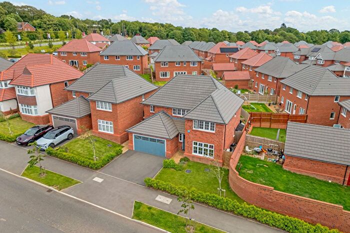 4 Bedroom Detached House For Sale In Lurtin Way, Daresbury, WA4