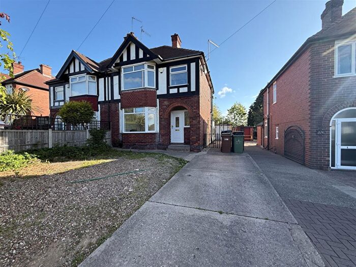 3 Bedroom Semi Detached House For Sale In Chesterfield Road North, Mansfield, NG19