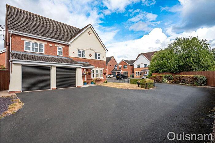 7 Bedroom Detached House For Sale In Sandown Drive, Catshill, Bromsgrove, Worcestershire, B61