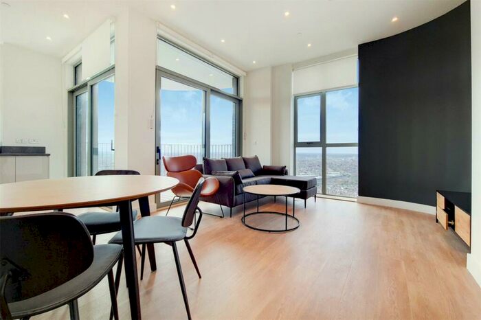 2 Bedroom Apartment To Rent In Green Street, London, NW10