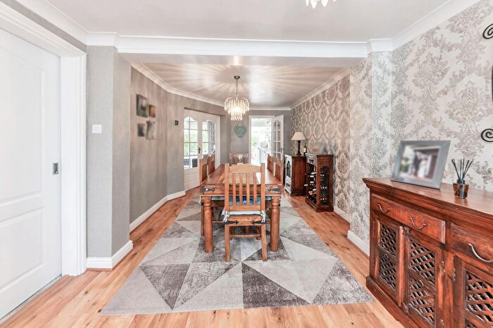 3 Bedroom End Of Terrace House For Sale In Eliot Road, Royston, SG8