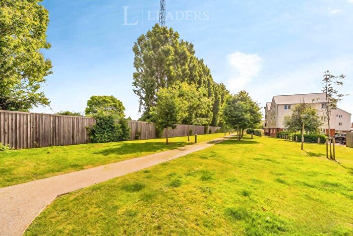 2 Bedroom Apartment For Sale In Priors Orchard, Southbourne, Emsworth, PO10