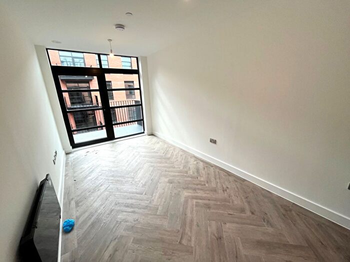 2 Bedroom Property To Rent In Gunsmith House, Birmingham, B4