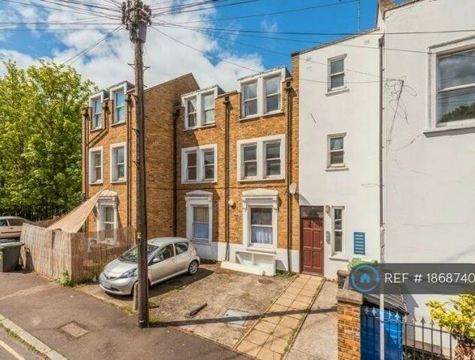 2 Bedroom Flat To Rent In Alpha Road, London, SE14