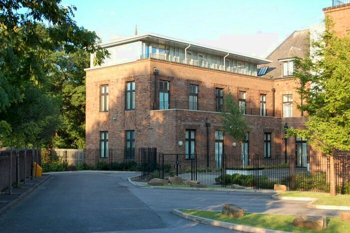 1 Bedroom Flat To Rent In Park Parade, Ashton-Under-Lyne, OL6