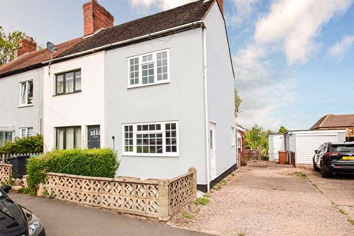 2 Bedroom Property To Rent In Ironstone Road, Burntwood, WS7
