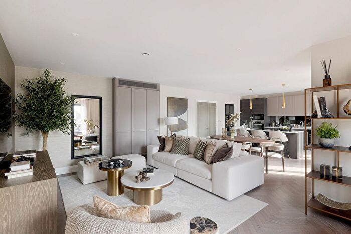 3 Bedroom Flat To Rent In Marylebone Mansions, Molyneux Street, W1H