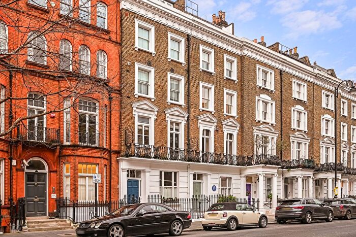 1 Bedroom Flat For Sale In Oakley Street, Chelsea, SW3