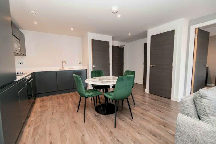 2 Bedroom Apartment To Rent In The Summit Parliament Street, Liverpool, Merseyside, L8