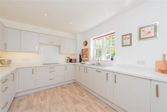2 Bedroom Flat For Sale In Beech Road, Reigate, Surrey, RH2