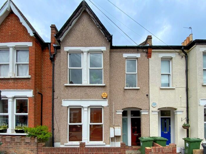 2 Bedroom Ground Maisonette To Rent In Shipman Road, Forest Hill, SE23