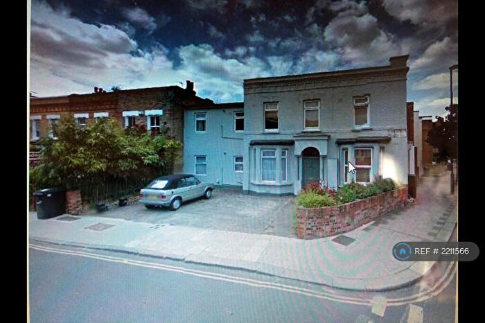 1 Bedroom Flat To Rent In Milton Road, London, SE24