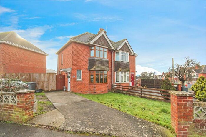 2 Bedroom End Of Terrace House For Sale In Whiterow Park, Trowbridge, BA14