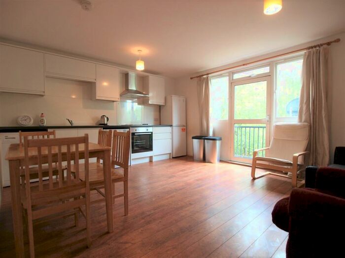 4 Bedroom Flat To Rent In Trimdon Court, Plender Street, Camden, NW1