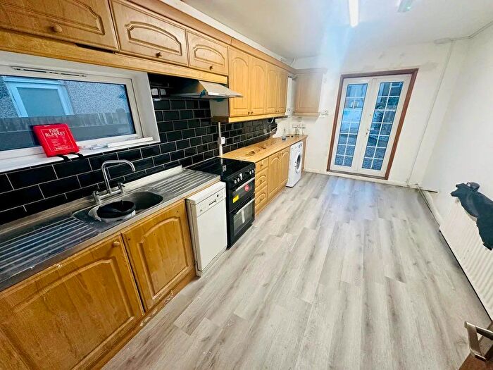 5 Bedroom Property To Rent In York Street, Mitcham, CR4