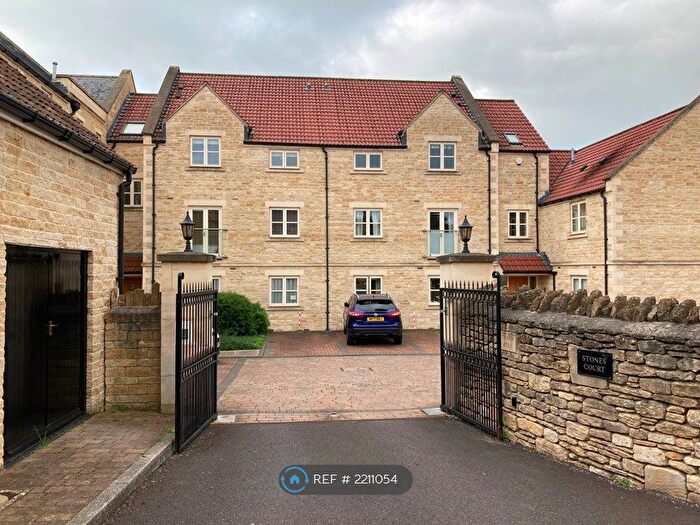 2 Bedroom Flat To Rent In Station Approach, Bradford-On-Avon, BA15