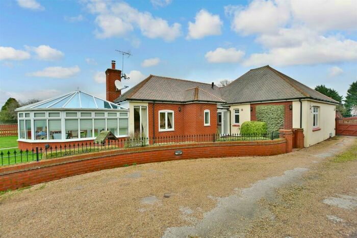 4 Bedroom Detached Bungalow For Sale In Swanton Street, Bredgar, Sittingbourne, Kent, ME9