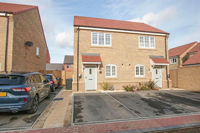 2 Bedroom Property For Sale In Drabble Close, Armthorpe, Doncaster, DN3