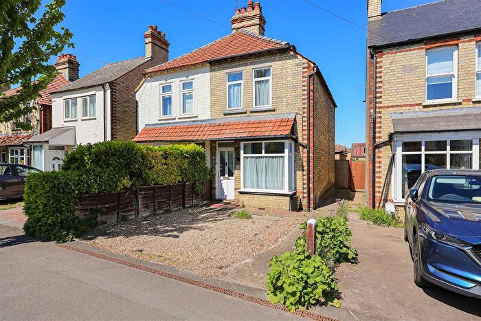 3 Bedroom Semi-Detached House For Sale In Fulbourn Road, Cambridge, CB1