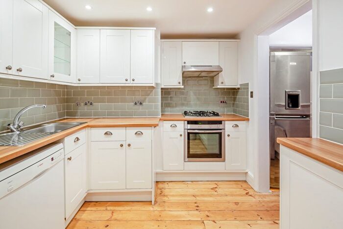 2 Bedroom Flat For Sale In Furber Street, Brackenbury Village, Hammersmith, W6