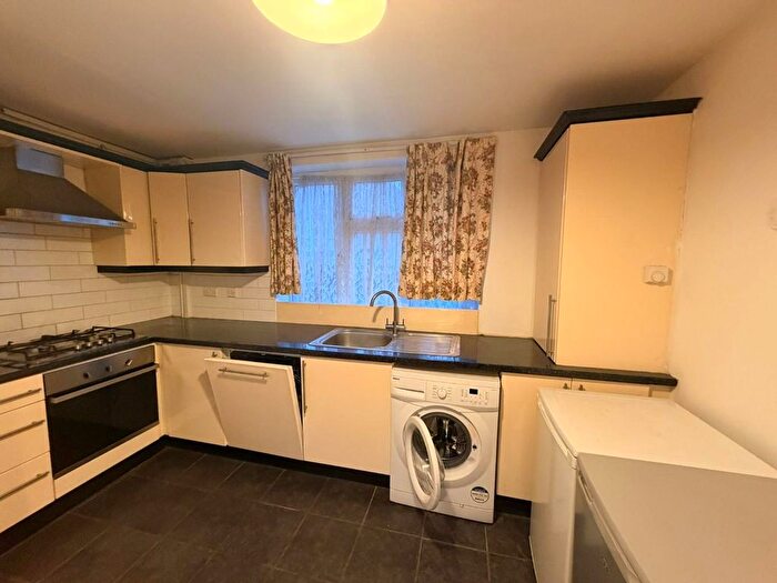 1 Bedroom Flat To Rent In Sycamore Avenue, London, W5