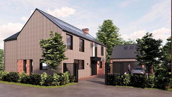 4 Bedroom Detached House For Sale In Pool Yard, Woonton, HR3