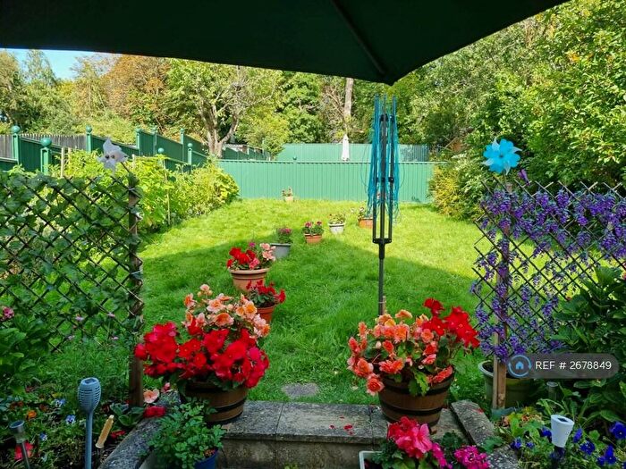 2 Bedroom Maisonette To Rent In Brooke Avenue, Harrow, HA2