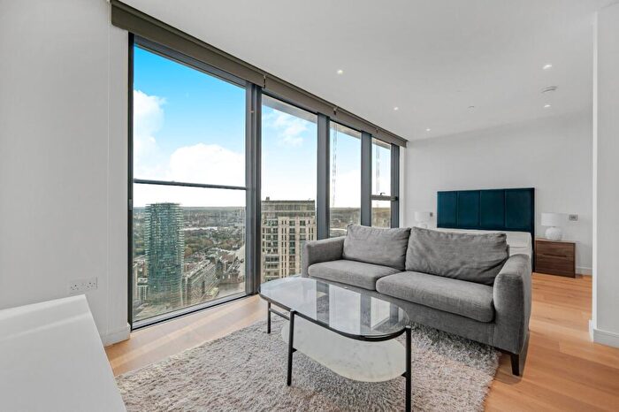 Flat For Sale In Hampton Tower, Marsh Wall, E14