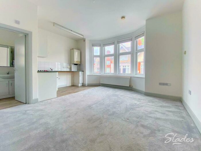 Studio To Rent In Poole Road, Westbourne, Bournemouth, BH4