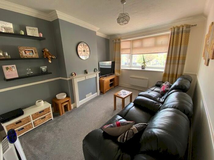 1 Bedroom Maisonette To Rent In South End Road, Rainham, RM13