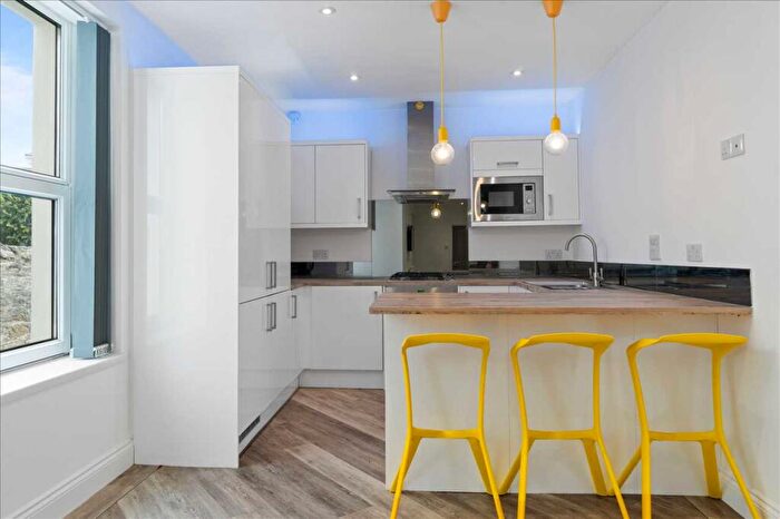 3 Bedroom Apartment To Rent In Ford Park Road, Plymouth, PL4