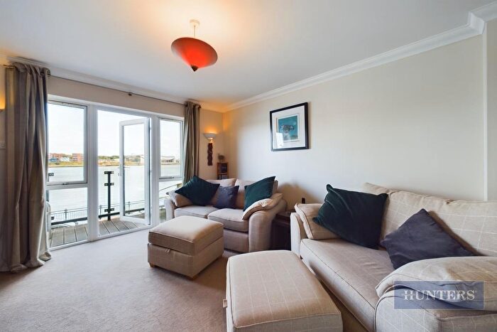 3 Bedroom House For Sale In Pacific Close, Ocean Village, SO14