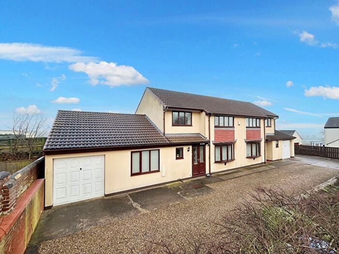 3 Bedroom Semi-Detached House For Sale In Hutton Henry, Hartlepool, TS27