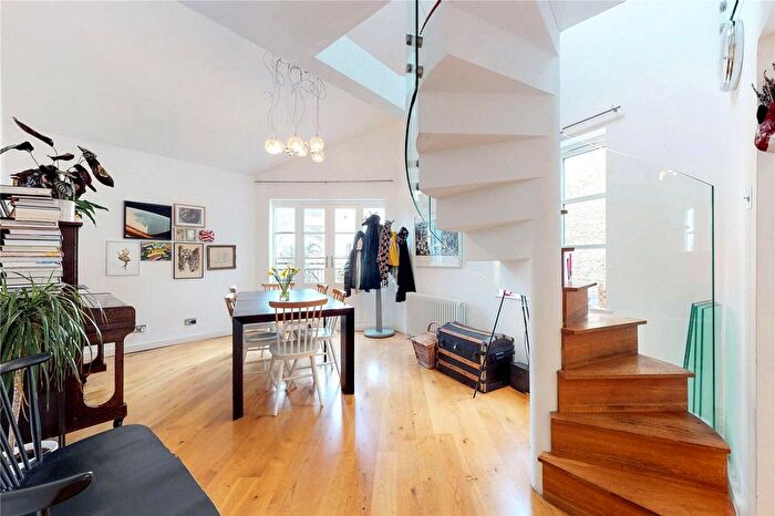 2 Bedroom Flat To Rent In Weston Street, London, SE1
